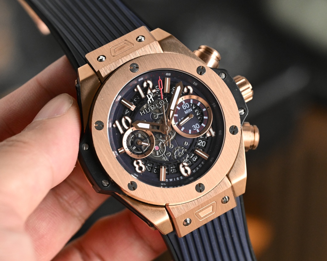 Hublot Big Bang Unico Rose Gold Skeleton Chronograph - Image 4