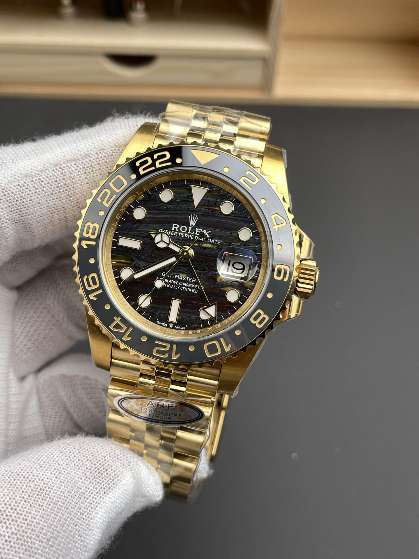 Rolex GMT-Master II 126718GRNR Meteorite Dial - Image 3