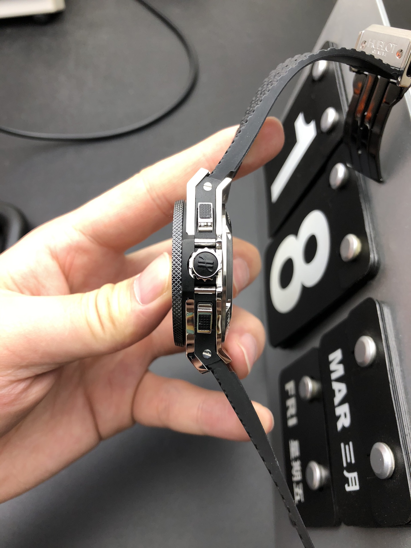 Hublot Big Bang 301.SB.131.RX Chronograph Watch - Image 4