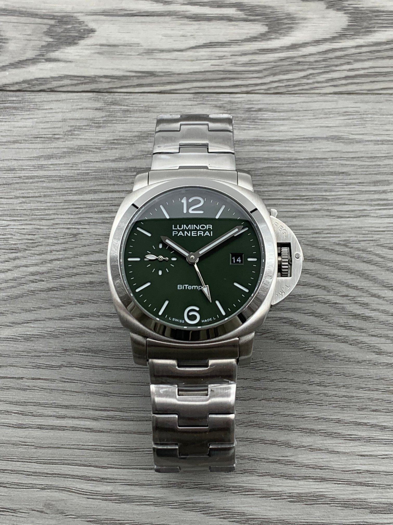 Panerai Luminor Quaranta BiTempo PAM01640 Green Dial Automatic Men’s Watch - Image 2