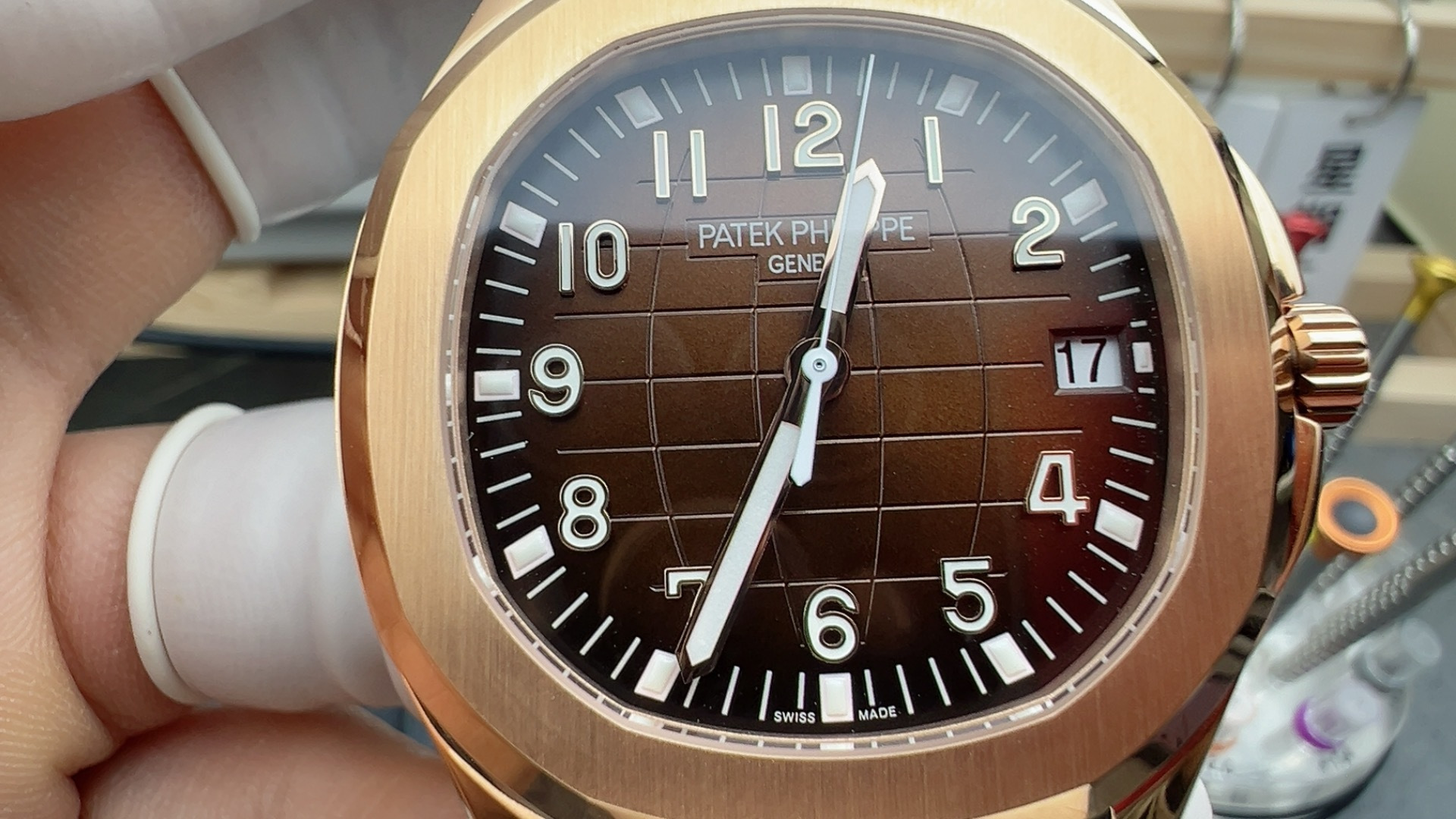 Patek Philippe Aquanaut 5167R-001 18K Rose Gold - Image 2