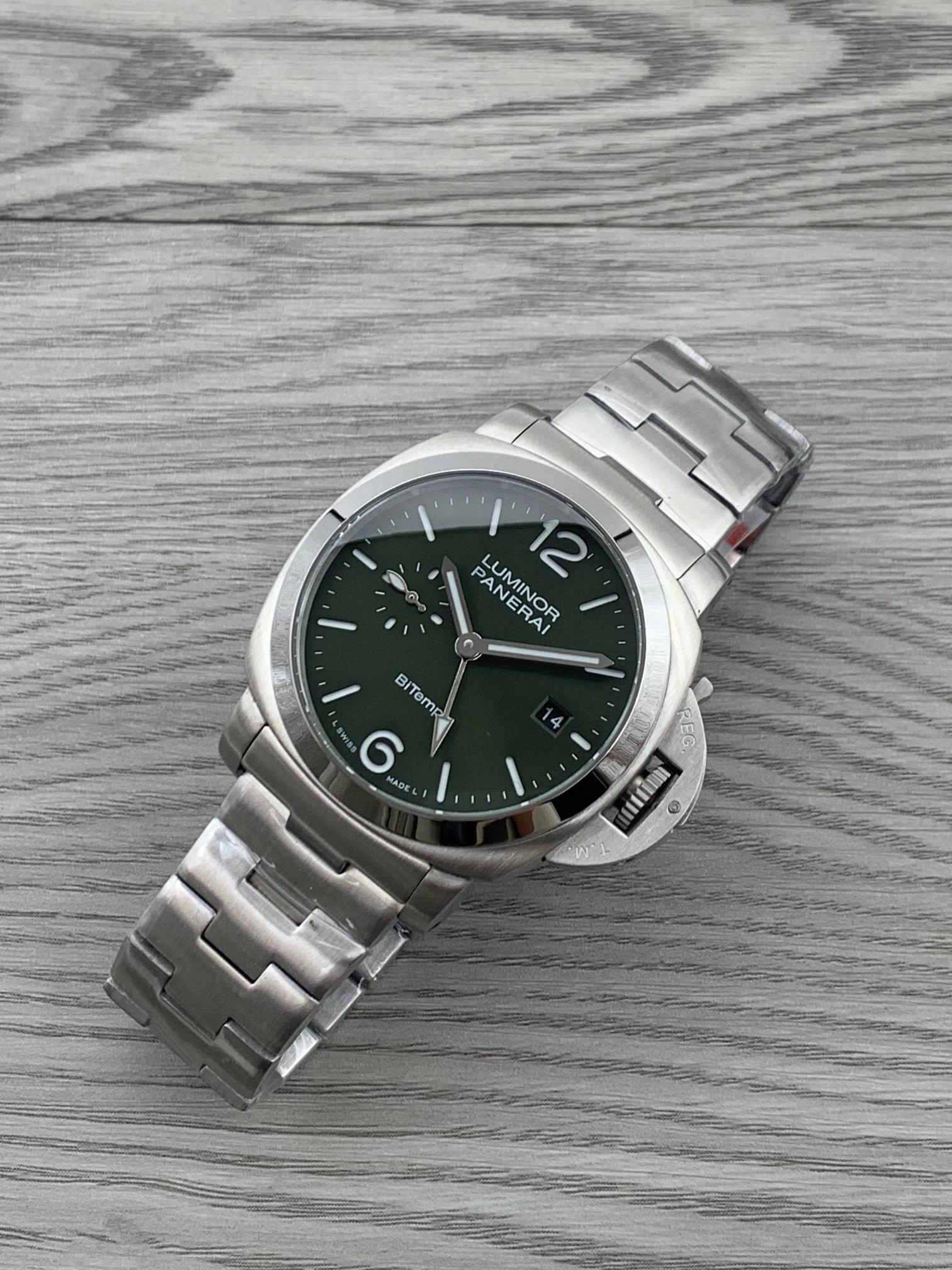 Panerai Luminor Quaranta BiTempo PAM01640 Green Dial Automatic Men’s Watch - Image 3