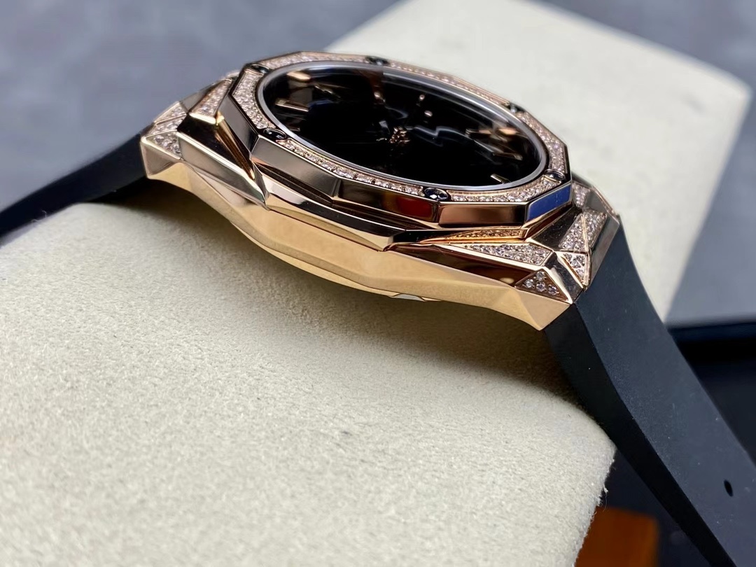 Hublot Classic Fusion Orlinski Rose Gold Full Pave Diamonds - Image 4