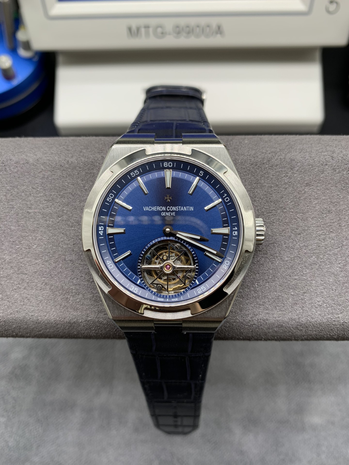 Vacheron Constantin Overseas Tourbillon 6000V/110A-B544 Blue Dial