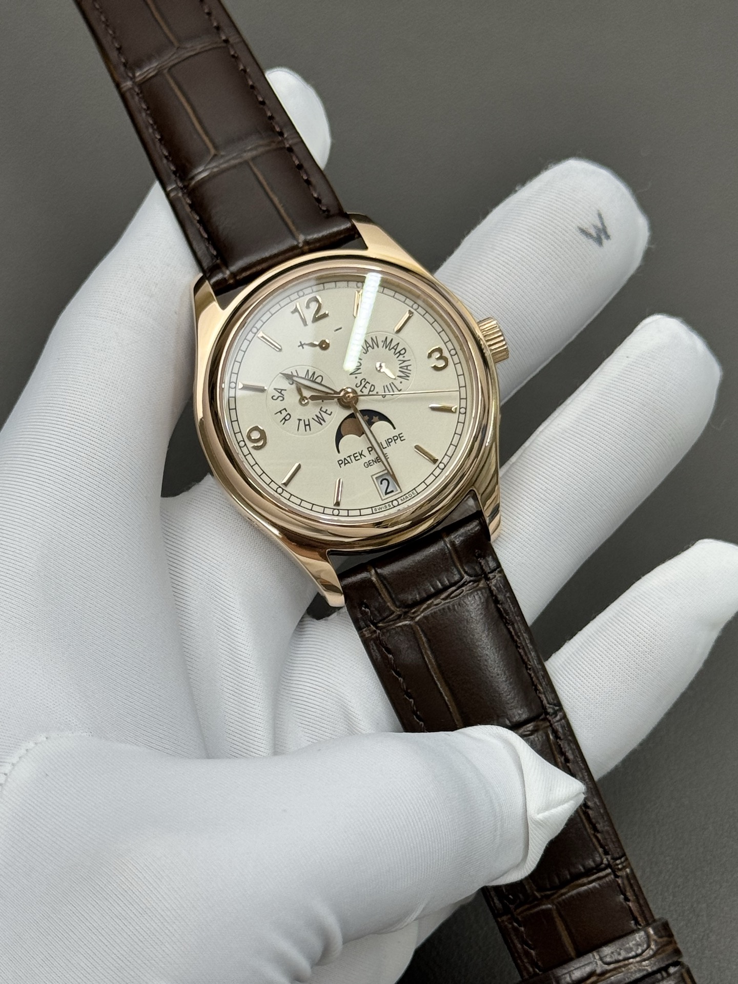 Patek Philippe Complications 5146 Collection Annual Calendar Moon Phase 18K Gold Automatic Men’s Watch - Image 2
