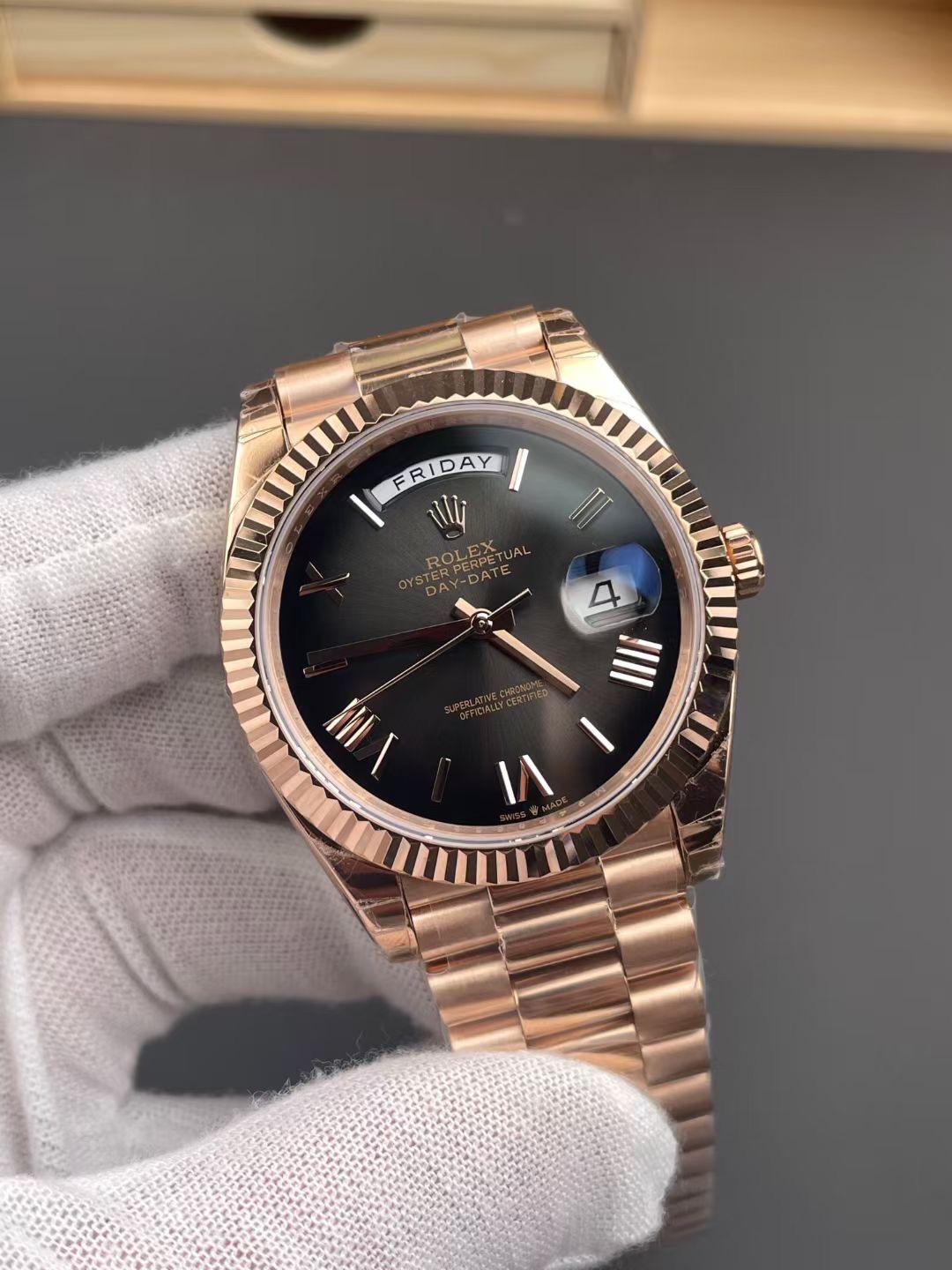 Rolex Day-Date 40 Ref.228235 - Image 3