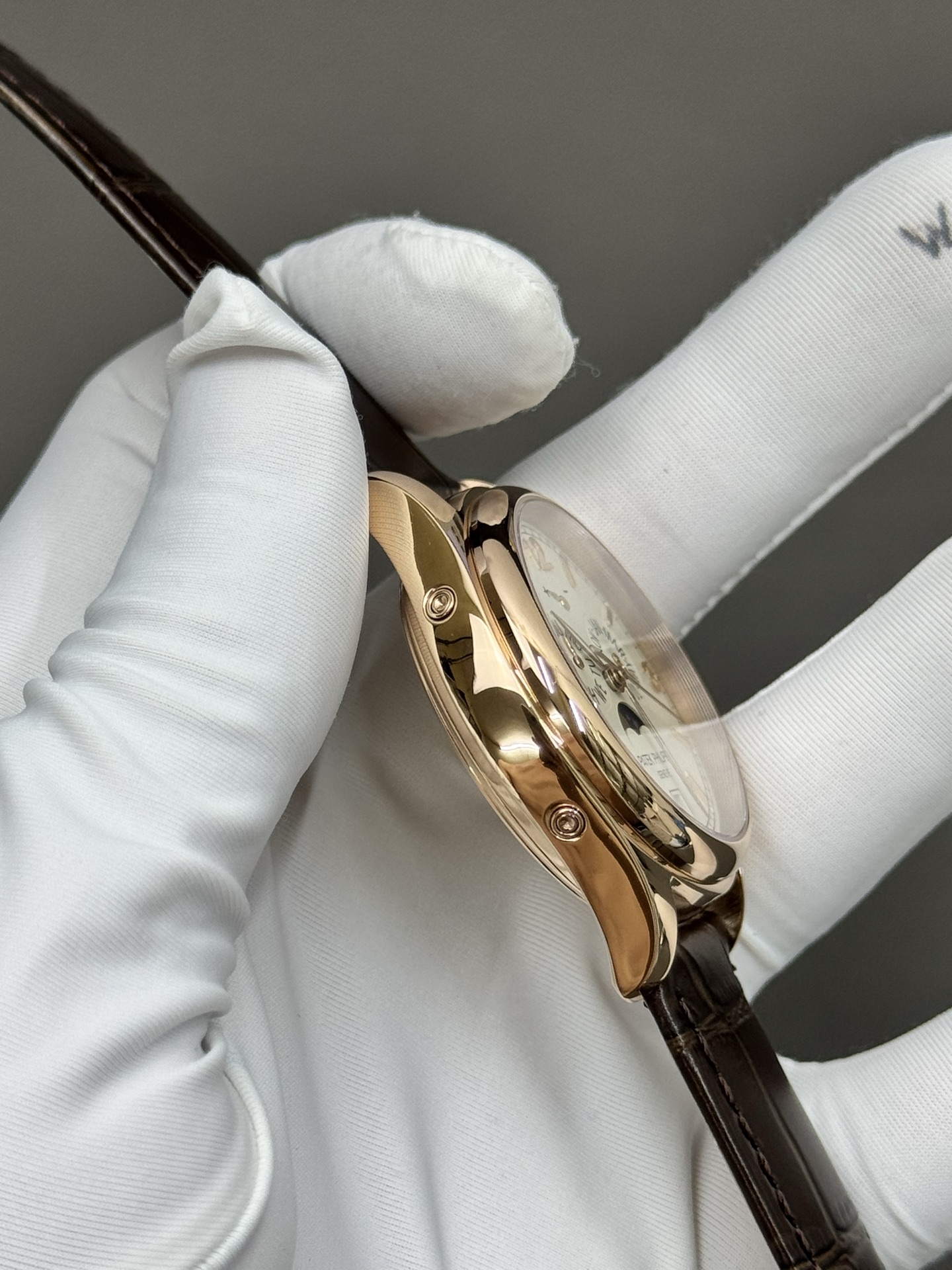 Patek Philippe Complications 5146 Collection Annual Calendar Moon Phase 18K Gold Automatic Men’s Watch - Image 3