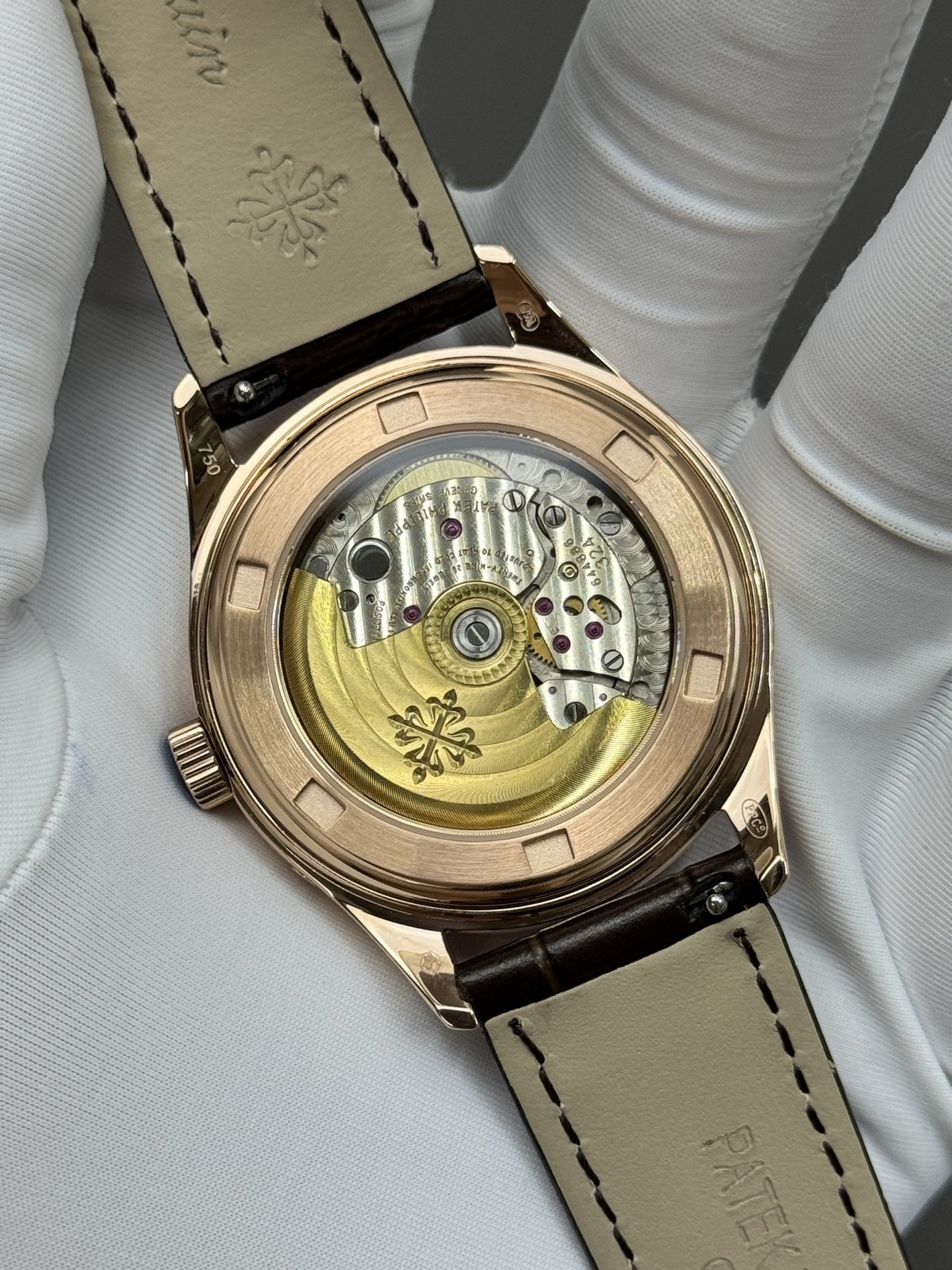Patek Philippe Complications 5146 Collection Annual Calendar Moon Phase 18K Gold Automatic Men’s Watch - Image 5