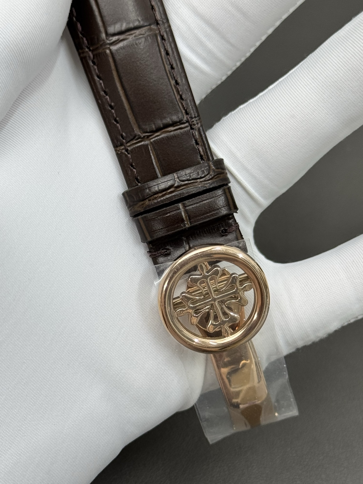 Patek Philippe Complications 5146 Collection Annual Calendar Moon Phase 18K Gold Automatic Men’s Watch - Image 6