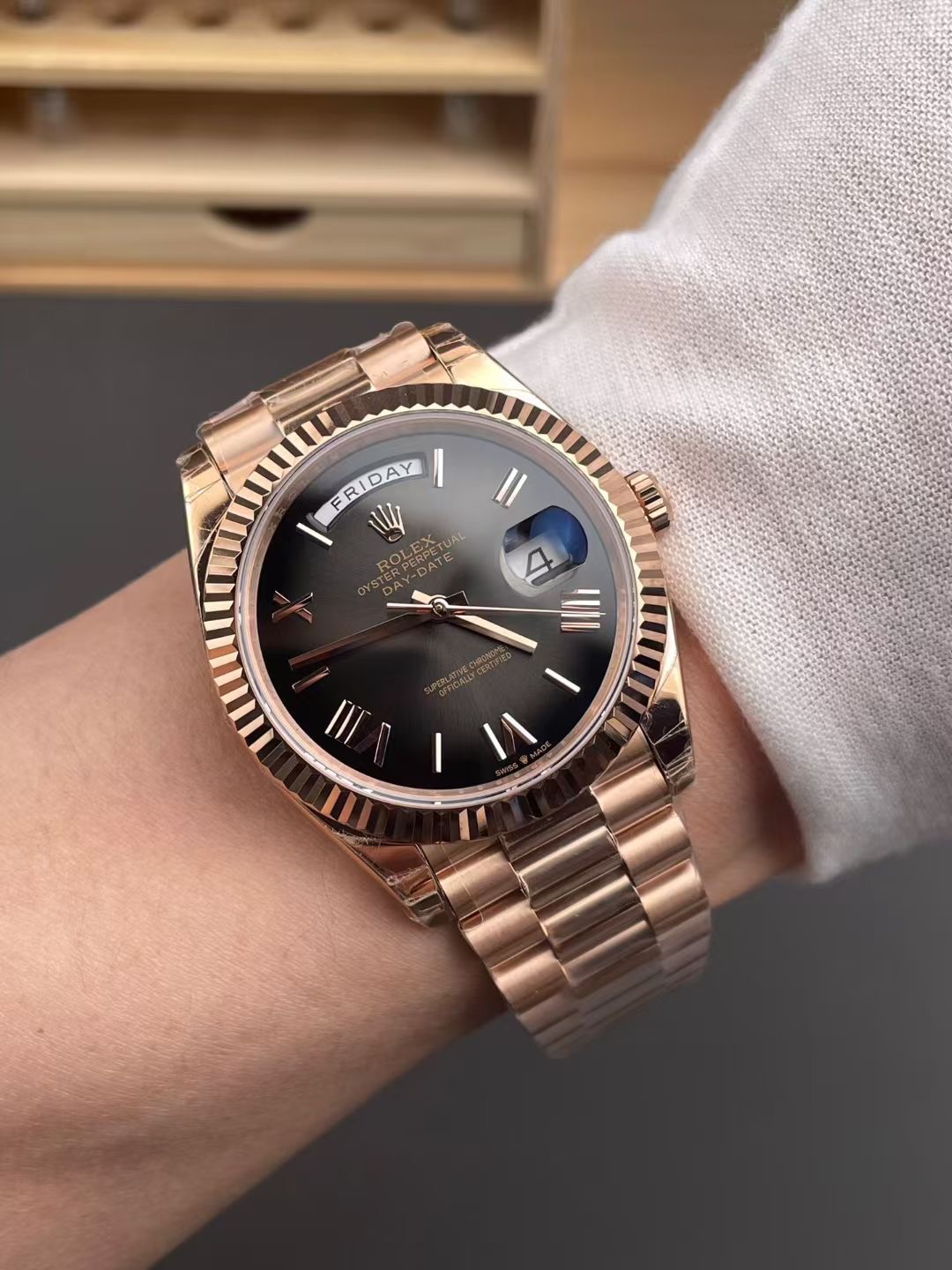 Rolex Day-Date 40 Ref.228235 - Image 7
